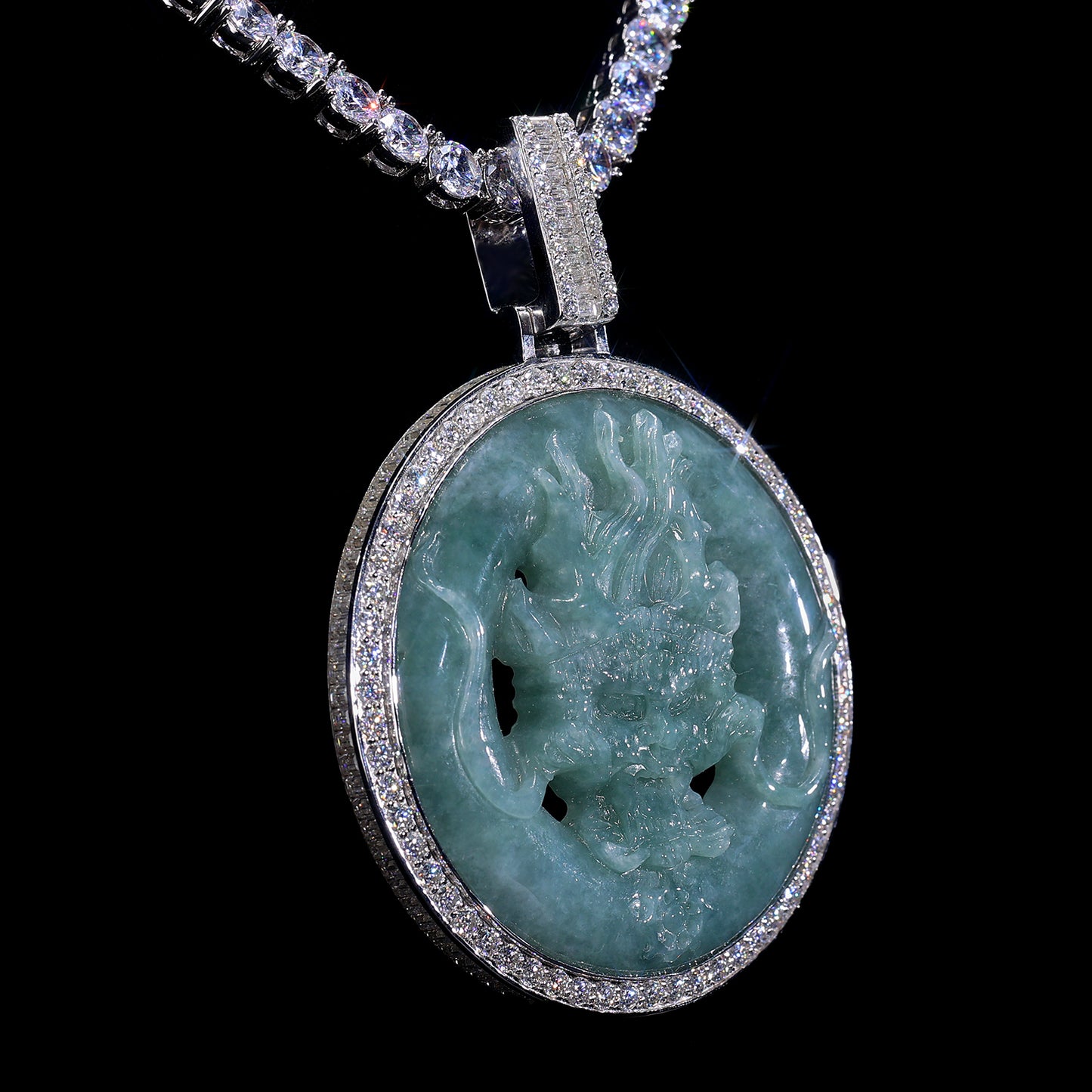 Round Ciecle Pendant Iced Out Dragon Jade Design