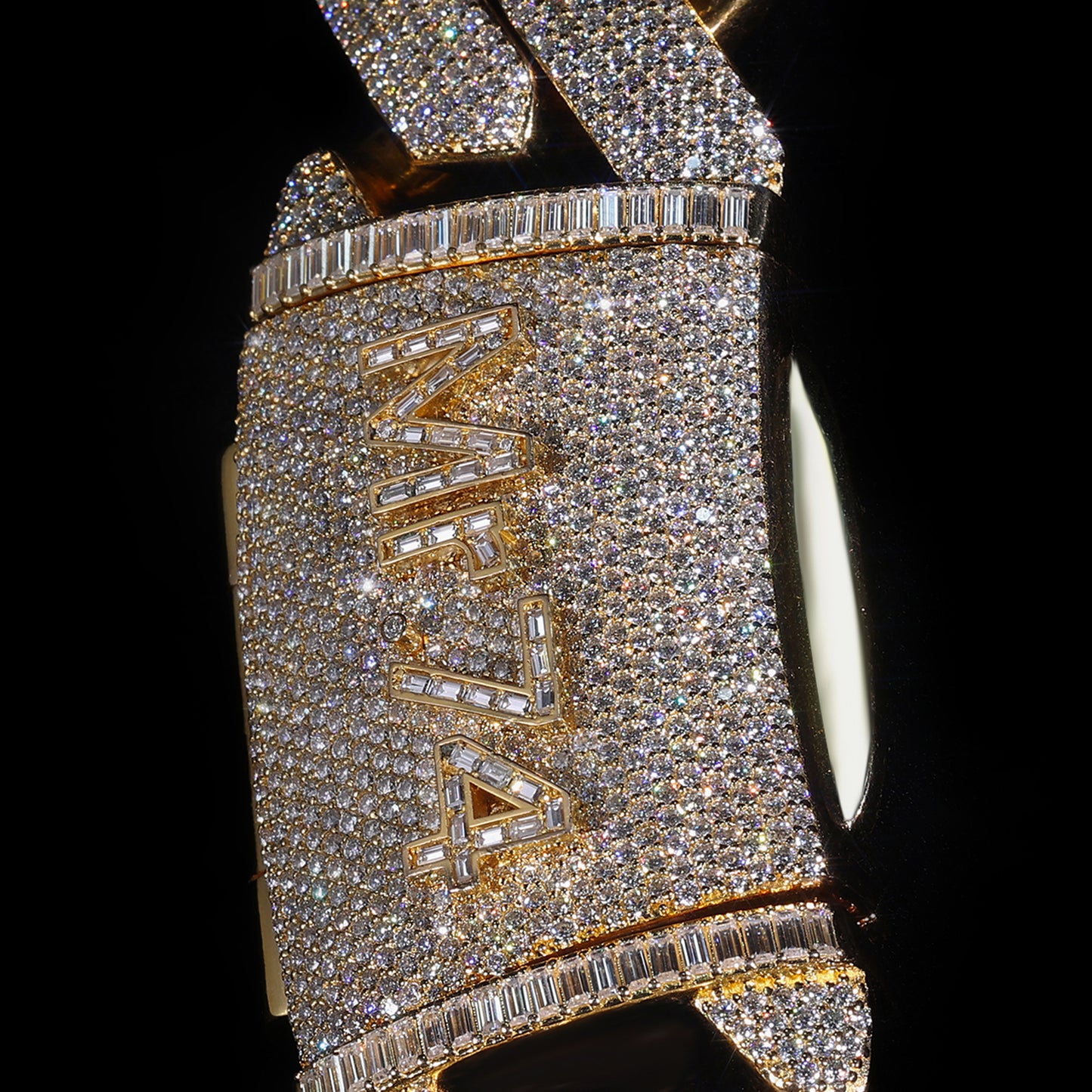 Iced Out Gorilla King Pendant & Cuban Link Chain | Hip Hop Bling